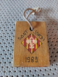 Llavero madera conmemorativo SANT JORDI 1989 | 5 x h 10 cm
